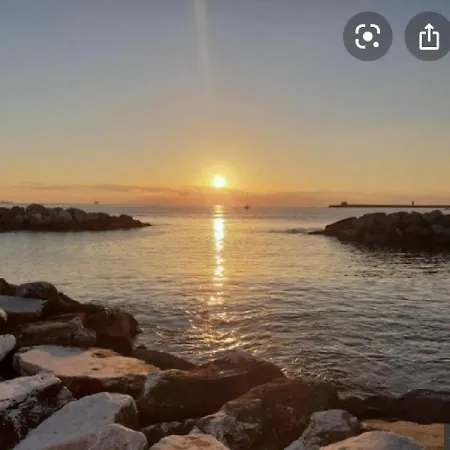 Апартаменты Casamieli, Nuovo, Vicino Al Porto Al Mare E Al Centro *